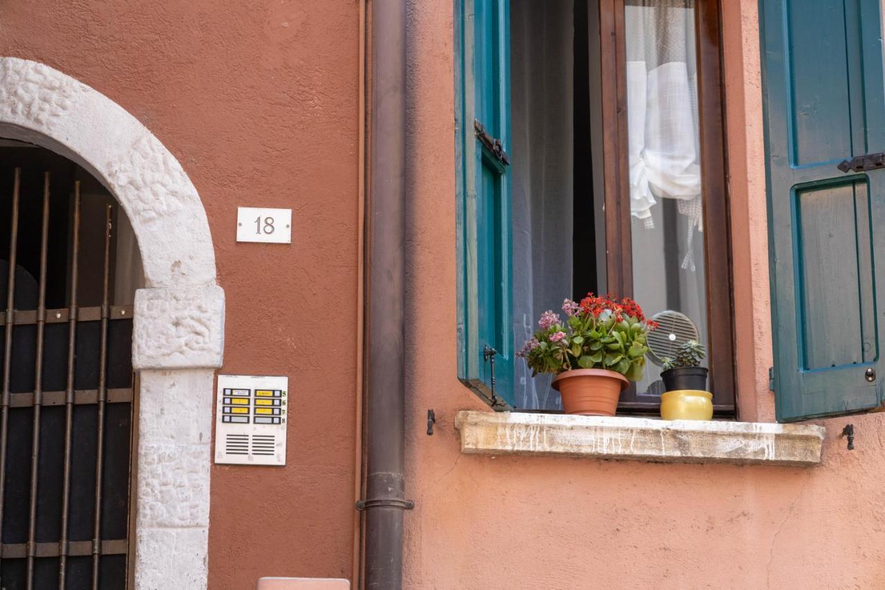 Carpione Apartment ديسينسانو ديل غاردا المظهر الخارجي الصورة